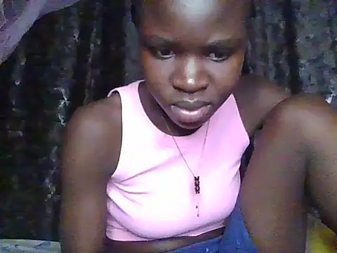 Snapshot of small_diva chatting on 6, 6, 2026 small diva online show from 6, 6, 2026