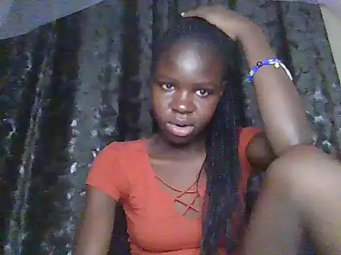 Snapshot of small_diva chatting on 30, 5, 2026 small diva online show from 30, 5, 2026