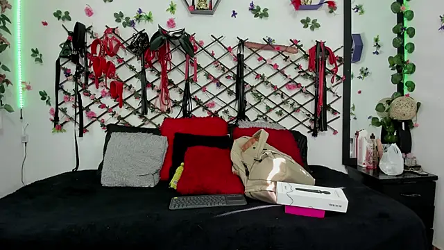 Snapshot of kimmy_wold chatting on 20, 6, 2026 kimmy wold online show from 20, 6, 2026