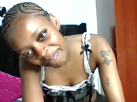 Snapshot of prettytinashe chatting on 25, 6, 2026 prettytinashe online show from 25, 6, 2026