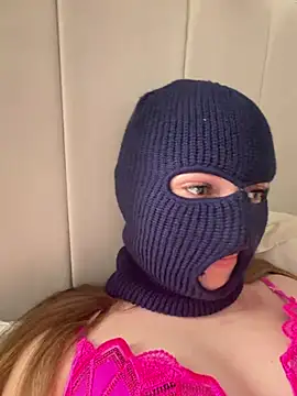 Snapshot of anglebabe69 chatting on 23, 5, 2026 anglebabe69 online show from 23, 5, 2026