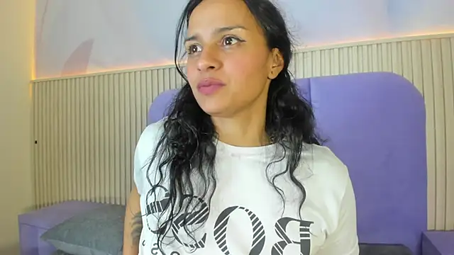 Snapshot of Nova_Aura chatting on 31, 5, 2026 Nova Aura online show from 31, 5, 2026