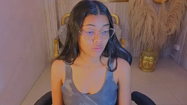 valentina gomez s online show from 30, 6, 2026