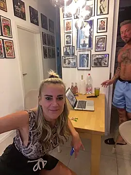 HotHotPursuit1 online show from 12, 6, 2026