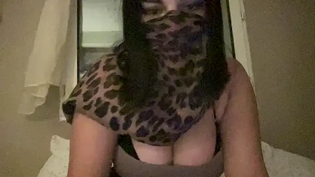 Snapshot of Mariah_off chatting on 24, 5, 2026 Mariah off online show from 24, 5, 2026