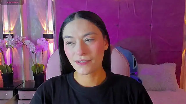 Snapshot of Stushaa chatting on 10, 6, 2026 Stushaa online show from 10, 6, 2026