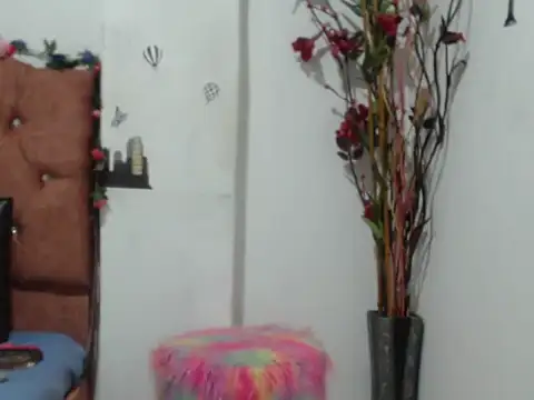 naomy rosse17 online show from 4, 7, 2026