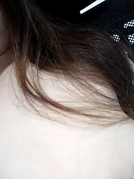 YoenLyy online show from 13, 7, 2026