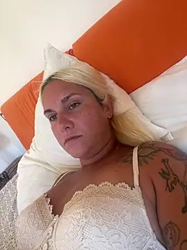 Snapshot of Sofia_beee chatting on 5, 7, 2026 Sofia beee online show from 5, 7, 2026