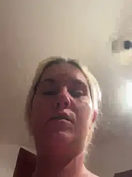 Snapshot of Sofia_beee chatting on 16, 7, 2026 Sofia beee online show from 16, 7, 2026