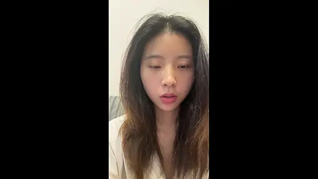 Snapshot of sunshinegirlXX chatting on 17, 6, 2026 sunshinegirlXX online show from 17, 6, 2026