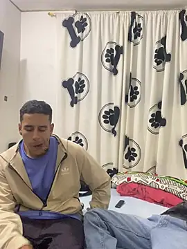 jhuan99 online show from 28, 7, 2026