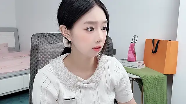 Yoyo33355 online show from 11, 6, 2026