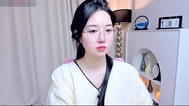 Snapshot of miuu6868 chatting on 7, 6, 2026 miuu6868 online show from 7, 6, 2026