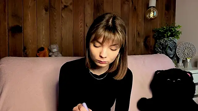 Snapshot of IvoryPesante chatting on 2, 6, 2026 IvoryPesante online show from 2, 6, 2026