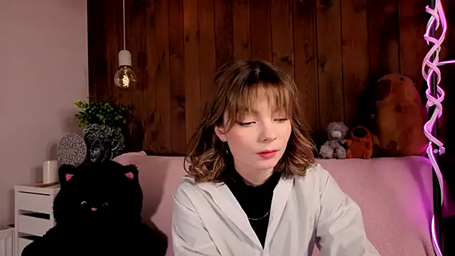 Snapshot of IvoryPesante chatting on 8, 7, 2026 IvoryPesante online show from 8, 7, 2026