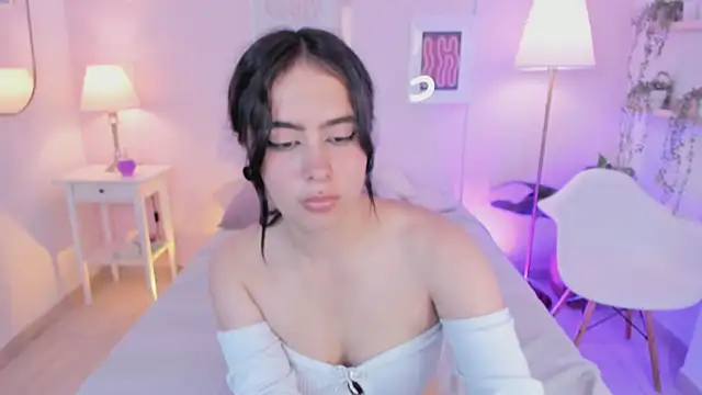 Snapshot of Kimdyy_ chatting on 22, 6, 2026 Kimdyy online show from 22, 6, 2026