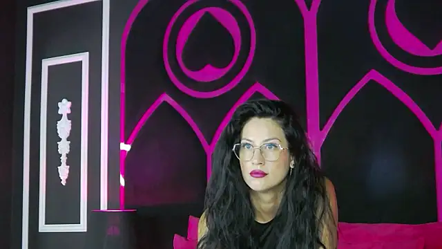 Snapshot of Areina chatting on 12, 7, 2026 Areina online show from 12, 7, 2026