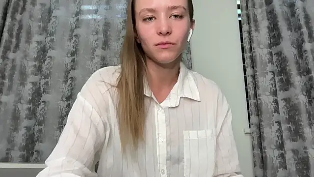 Snapshot of DanikaMory chatting on 24, 6, 2026 DanikaMory online show from 24, 6, 2026