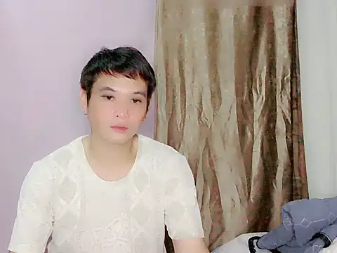 Snapshot of george4u8899 chatting on 29, 5, 2026 george4u8899 online show from 29, 5, 2026