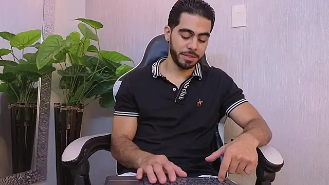 Snapshot of Jadiel_Stone chatting on 20, 7, 2026 Jadiel Stone online show from 20, 7, 2026