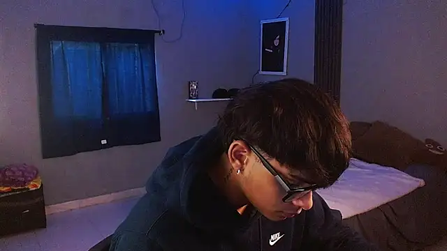 Snapshot of Mr_yisuzz chatting on 1, 7, 2026 Mr yisuzz online show from 1, 7, 2026