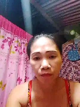 hotmom lyn online show from 26, 5, 2026