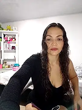 Snapshot of bella-diaz chatting on 11, 6, 2026 bella-diaz online show from 11, 6, 2026