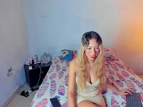 Snapshot of ToxicLoversX chatting on 29, 5, 2026 ToxicLoversX online show from 29, 5, 2026