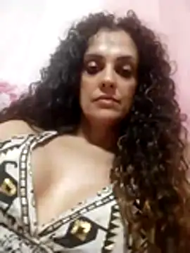 Snapshot of angelaxxx83 chatting on 1, 8, 2026 angelaxxx83 online show from 1, 8, 2026