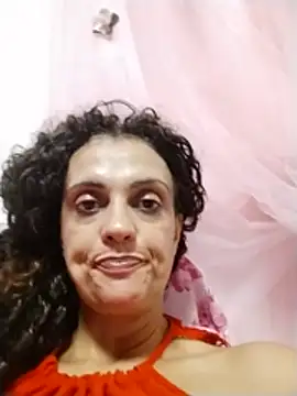 Snapshot of angelaxxx83 chatting on 3, 8, 2026 angelaxxx83 online show from 3, 8, 2026