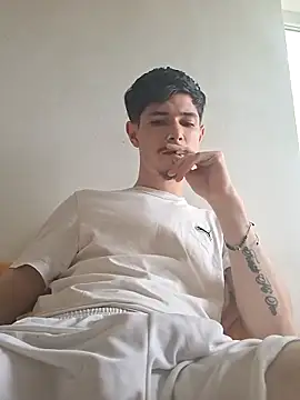 AlexVrXxx1 online show from 2, 6, 2026