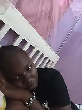 Snapshot of Ebonylouisa chatting on 12, 7, 2026 Ebonylouisa online show from 12, 7, 2026