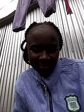 Snapshot of Ebonylouisa chatting on 19, 6, 2026 Ebonylouisa online show from 19, 6, 2026