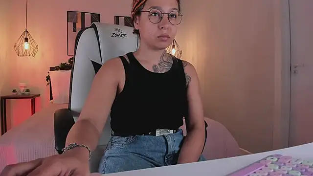 Snapshot of Calipso_Savage chatting on 9, 6, 2026 Calipso Savage online show from 9, 6, 2026