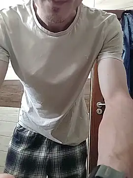 Snapshot of Nakedfanboy chatting on 26, 5, 2026 Nakedfanboy online show from 26, 5, 2026