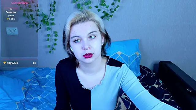 Snapshot of EndThanatos chatting on 23, 7, 2026 EndThanatos online show from 23, 7, 2026