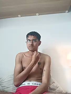 Snapshot of xanderlover chatting on 2, 6, 2026 xanderlover online show from 2, 6, 2026