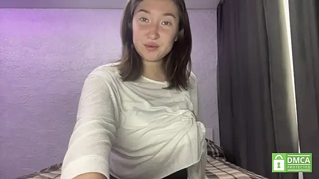 Snapshot of LaylaKrasnici chatting on 1, 7, 2026 LaylaKrasnici online show from 1, 7, 2026