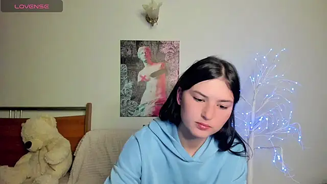 Kira Devi online show from 25, 5, 2026