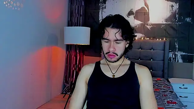 Snapshot of theo_riviera chatting on 31, 5, 2026 theo riviera online show from 31, 5, 2026
