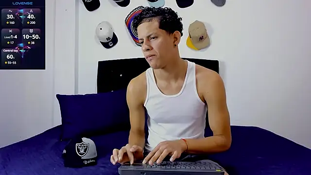 theo bigcock  online show from 16, 7, 2026