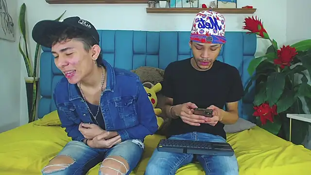 Snapshot of STRANGER_BOYS chatting on 7, 7, 2026 STRANGER BOYS online show from 7, 7, 2026