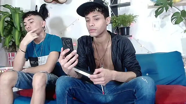 Snapshot of STRANGER_BOYS chatting on 29, 5, 2026 STRANGER BOYS online show from 29, 5, 2026
