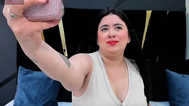maite graay online show from 11, 6, 2026