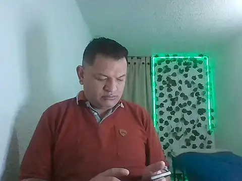 Snapshot of Alessandro-luxe chatting on 7, 6, 2026 Alessandro-luxe online show from 7, 6, 2026