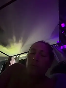amberhotts2025 online show from 19, 6, 2026