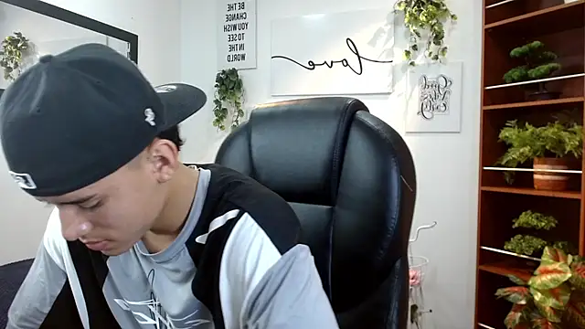 Ryan grayx online show from 2, 6, 2026