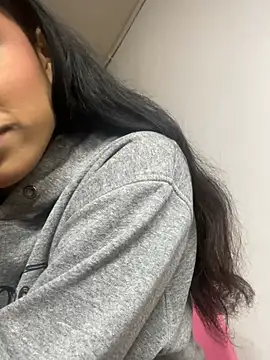 Snapshot of Ariana_roxe_ chatting on 12, 6, 2026 Ariana roxe online show from 12, 6, 2026