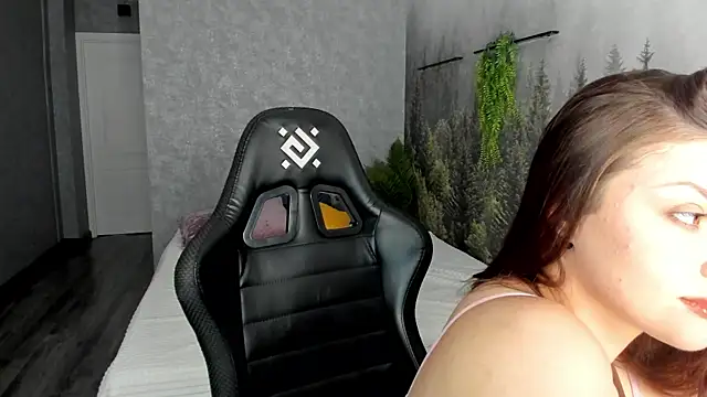 Maya-Mimi online show from 20, 7, 2026